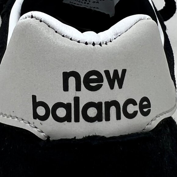 New Balance Classic Mens 995 MC995CHB Black White Running Shoe USA 9.5 - NEW - Picture 8 of 15